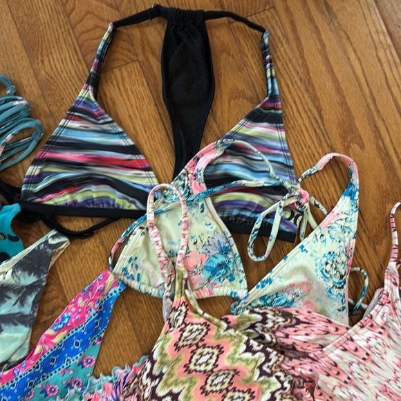 Surf 🏄♀️ brand swim bikinis Iot - Picture 5 of 5